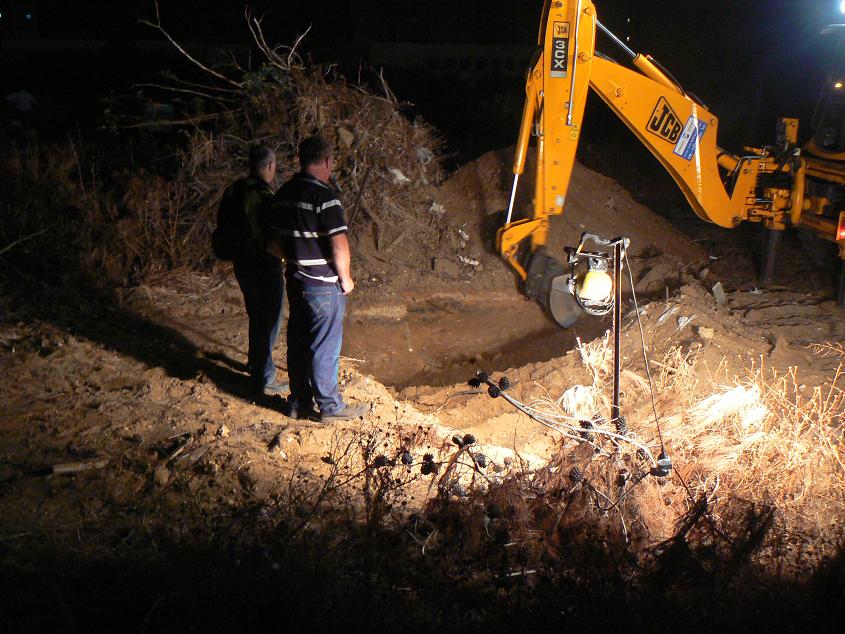 4:10: חרדים עשו תרגיל לשוטרים; הגיעו למתחם