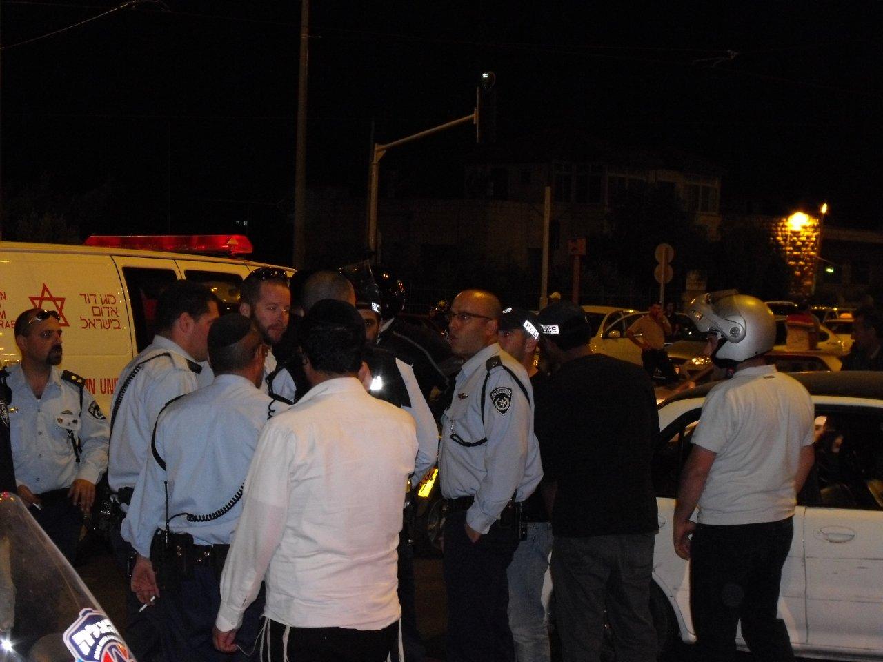 ערבים ברחו מהמשטרה ופצעו משפחה דתית