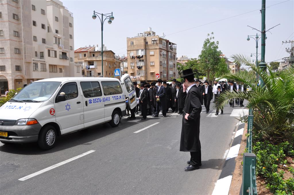 הלוויית הגאון הרב משה יעקב בוראק זצ"ל