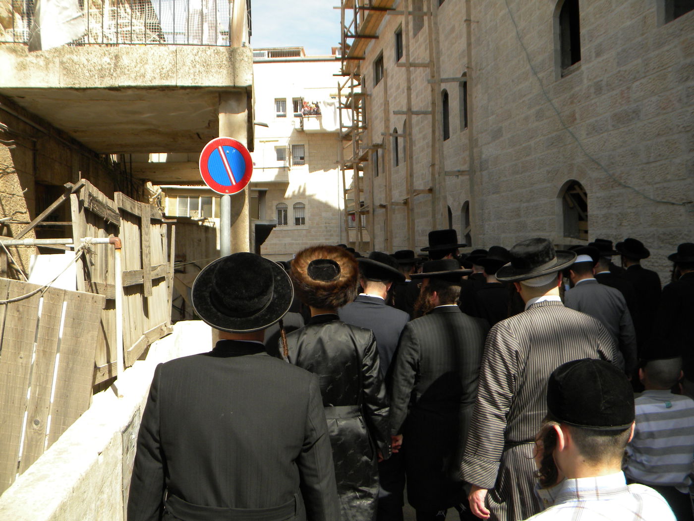 המונים בעצרת ענק בבירה: נמלא בגאון את בתי-הכלא