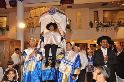 תיעוד: בבוקר אצל רבי עובדיה יוסף, בערב חגגו