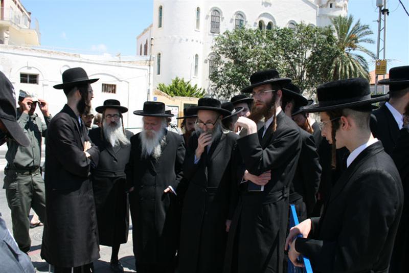 תיעוד מיוחד: כך עוצרים חרדים ביפו