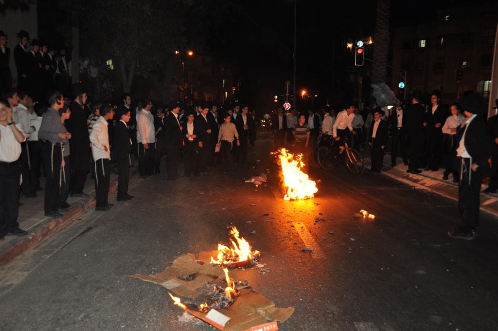 אתמול בבני-ברק: הפגנות והפרות-סדר