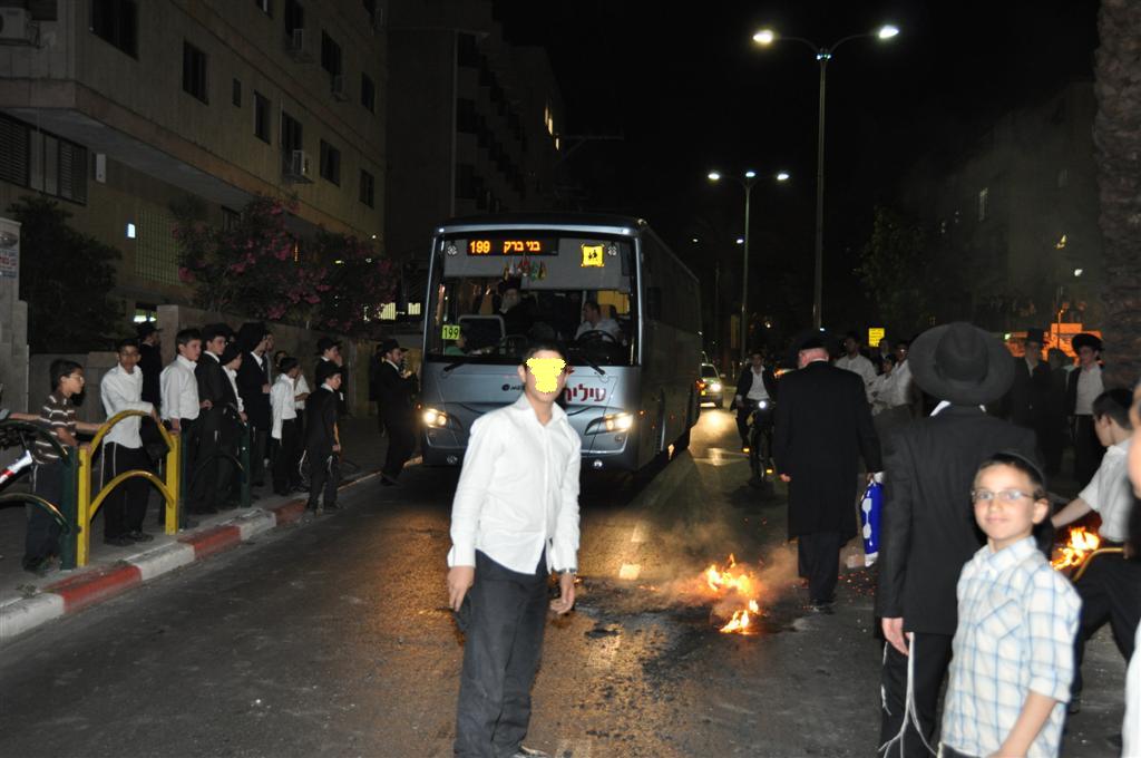 אתמול בבני-ברק: הפגנות והפרות-סדר