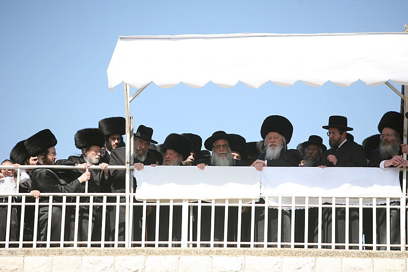 תיעוד מרהיב: חתונת נכדת כ"ק האדמו"ר מגור שליט"א