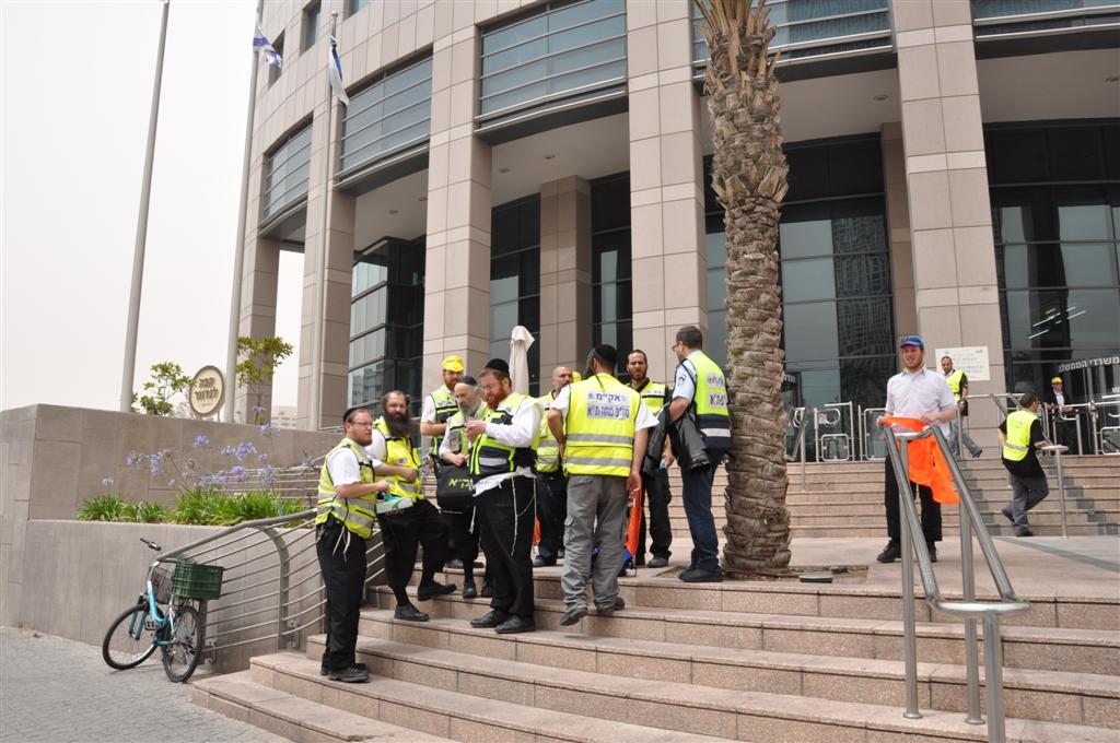 תיעוד מיוחד: חרדים ב"נקודת מפנה"