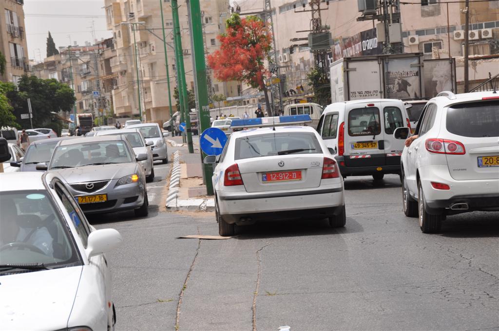 בהלה בסמינר אלקיים בבני-ברק: ערבי חדר אל הסמינר - ונעצר
