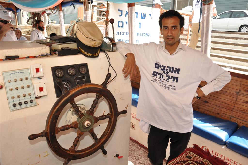 צפו: יחידת הצוללנים של זק"א במפגן תמיכה רטוב בחיילי השייטת