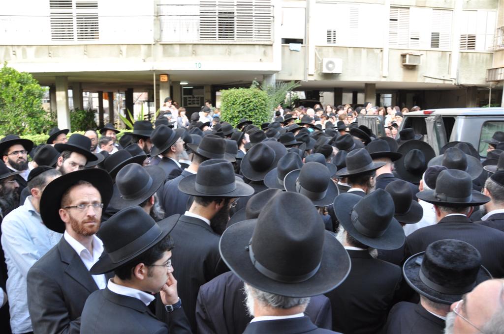 תיעוד: הלווית הרב יהודה סיטון ז"ל, אמש בבני-ברק