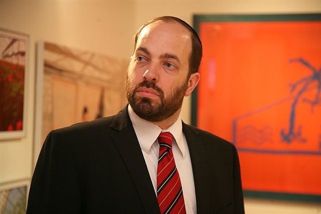 היו"ר ישי נאבק בהתנתקות, השר אטיאס קיבל התעודה