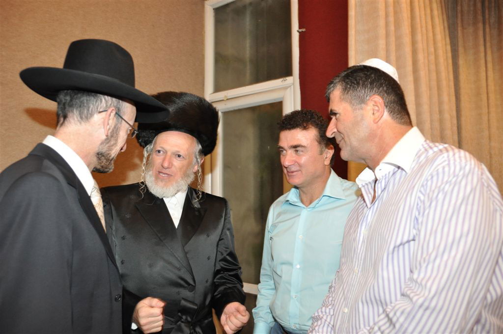 תמונות ראשונות: איפה יוסל´ה? בשמחת יו"ר זק"א