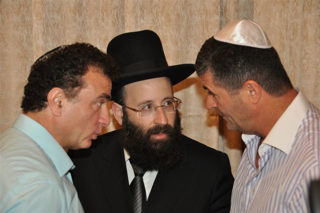 תמונות ראשונות: איפה יוסל´ה? בשמחת יו"ר זק"א