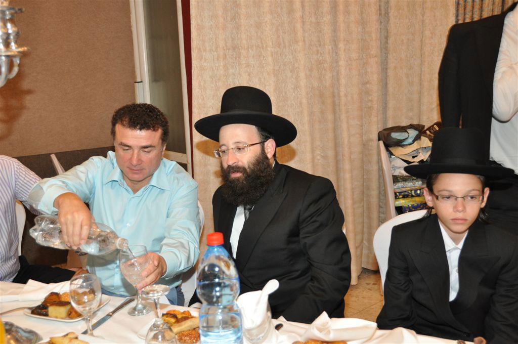 תמונות ראשונות: איפה יוסל´ה? בשמחת יו"ר זק"א