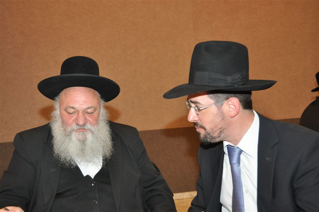 תמונות ראשונות: איפה יוסל´ה? בשמחת יו"ר זק"א