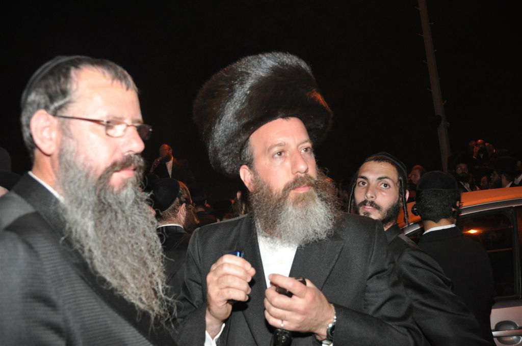 אלפים סעדו "מלווה מלכה" בשאגת עמנואל