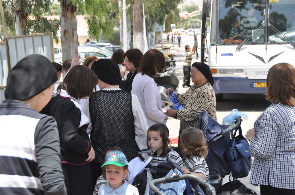 שבוע למאסר: המשפחות הורשו לבקר את האסירים