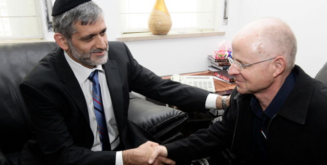 אלי ישי עם נועם שליט. מצטרף למוחים (פלאש 90)