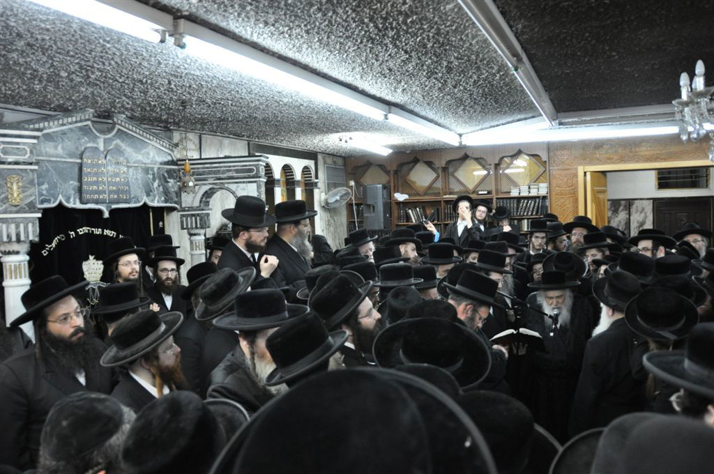 בני-ברק: אלפים ליוו את הרבנית משומרי אמונים