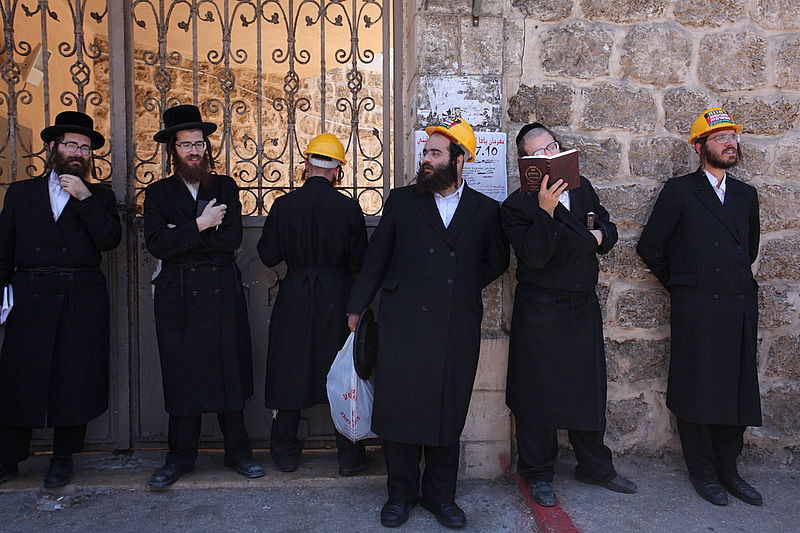 לראשונה: המפגינים הגיעו מצויידים בקסדות החדשות