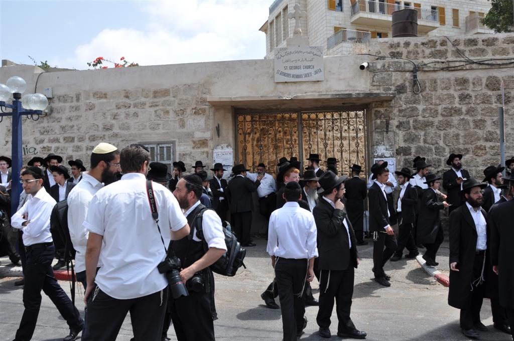 חיזוק מפתיע: הגר"ח הגיע למחות נגד החפירות ביפו