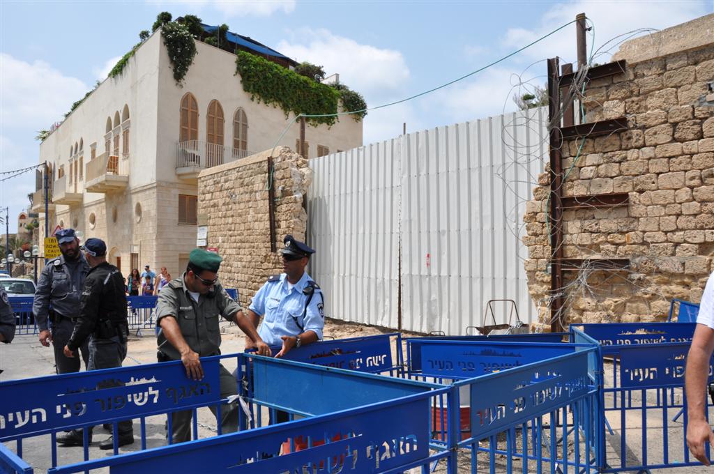 חיזוק מפתיע: הגר"ח הגיע למחות נגד החפירות ביפו