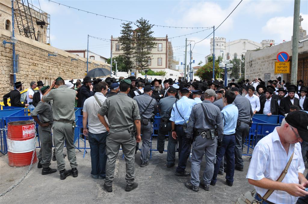 חיזוק מפתיע: הגר"ח הגיע למחות נגד החפירות ביפו
