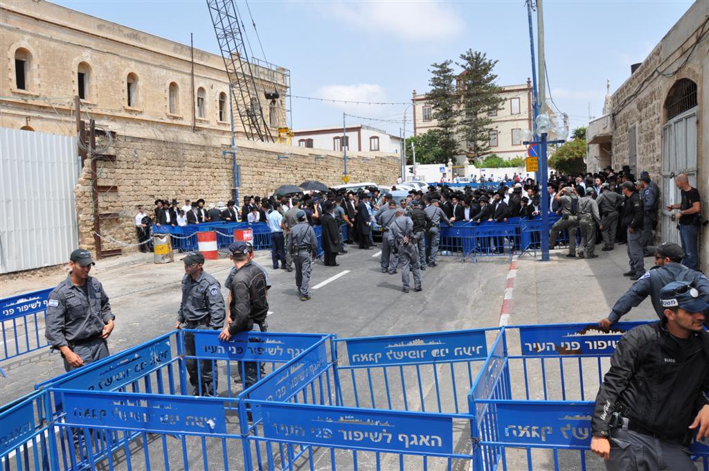 חיזוק מפתיע: הגר"ח הגיע למחות נגד החפירות ביפו