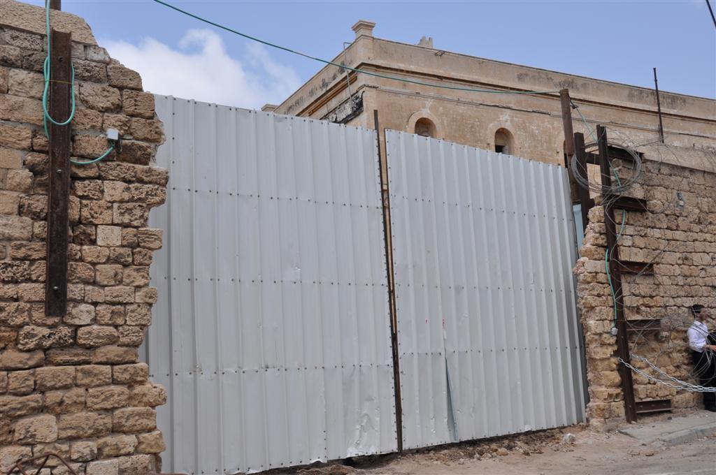 חיזוק מפתיע: הגר"ח הגיע למחות נגד החפירות ביפו