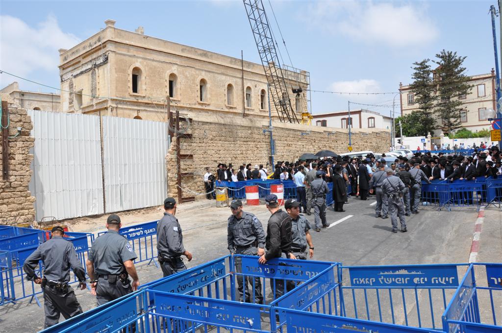 חיזוק מפתיע: הגר"ח הגיע למחות נגד החפירות ביפו