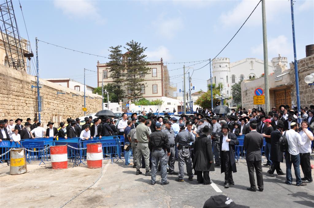 חיזוק מפתיע: הגר"ח הגיע למחות נגד החפירות ביפו
