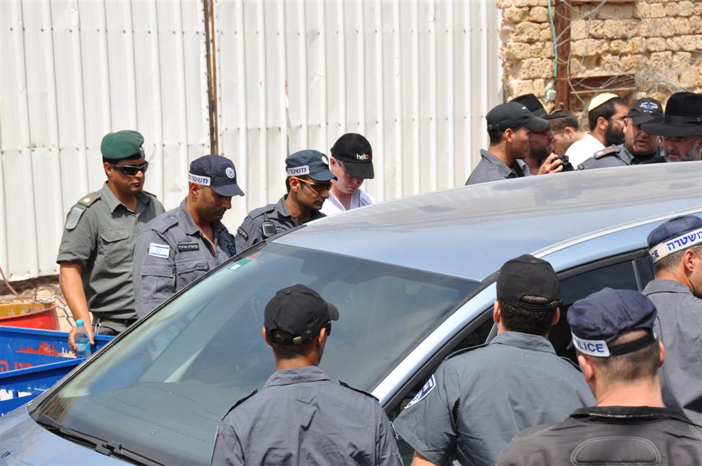 חיזוק מפתיע: הגר"ח הגיע למחות נגד החפירות ביפו