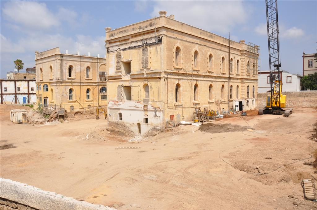 חיזוק מפתיע: הגר"ח הגיע למחות נגד החפירות ביפו