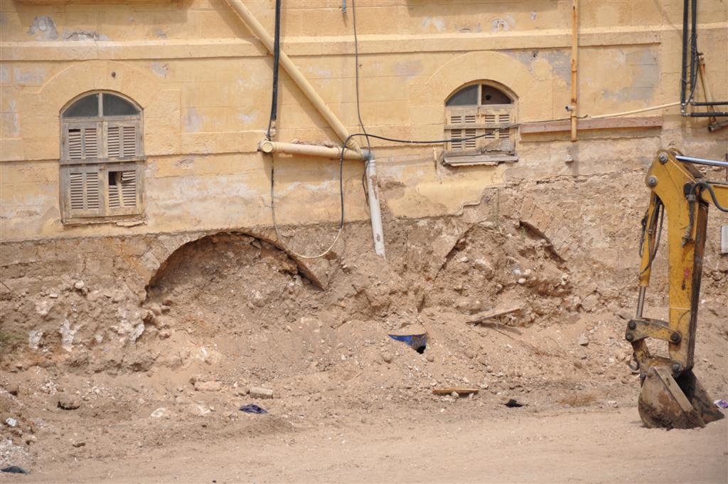 חיזוק מפתיע: הגר"ח הגיע למחות נגד החפירות ביפו