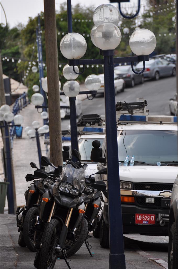 חיזוק מפתיע: הגר"ח הגיע למחות נגד החפירות ביפו