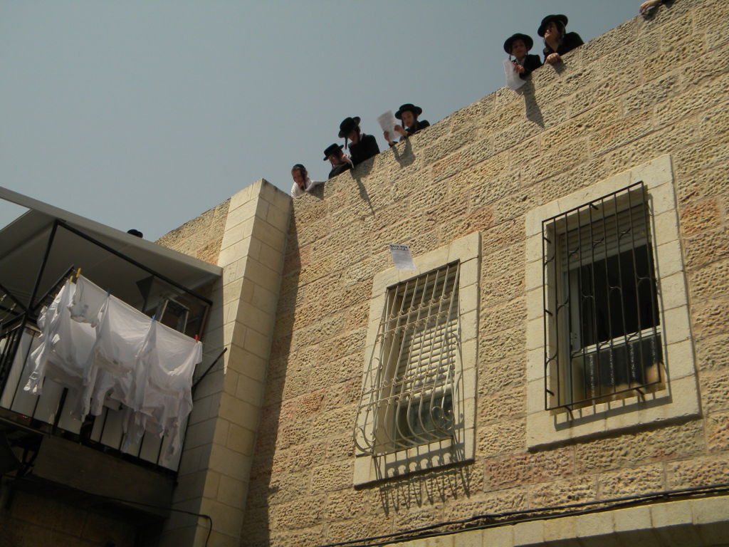 הגר"ח מחה ביפו, הגאב"ד קונן במאה שערים • מיוחד