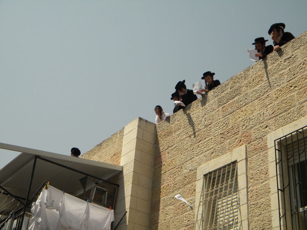 הגר"ח מחה ביפו, הגאב"ד קונן במאה שערים • מיוחד