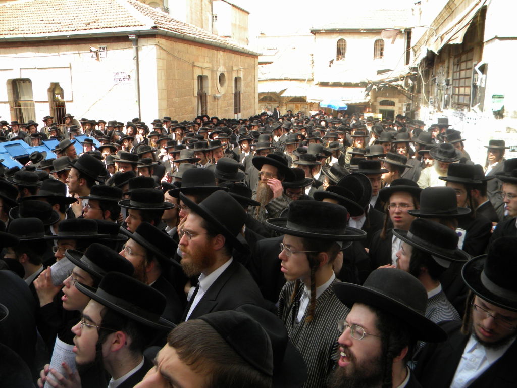 הגר"ח מחה ביפו, הגאב"ד קונן במאה שערים • מיוחד