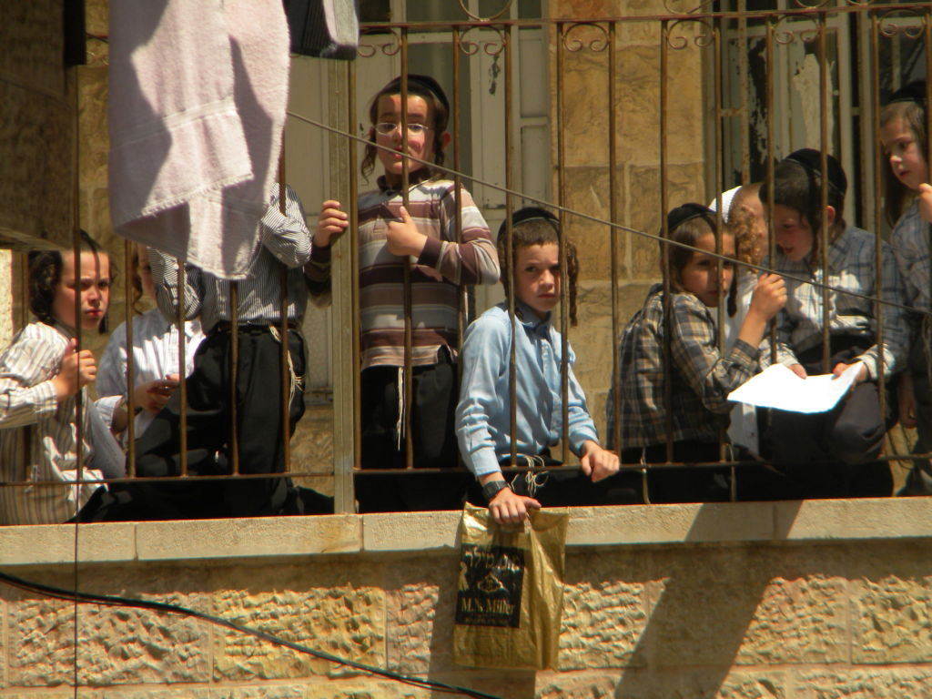 הגר"ח מחה ביפו, הגאב"ד קונן במאה שערים • מיוחד