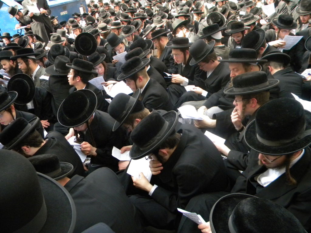 הגר"ח מחה ביפו, הגאב"ד קונן במאה שערים • מיוחד