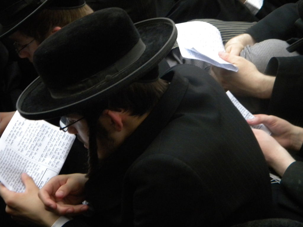 הגר"ח מחה ביפו, הגאב"ד קונן במאה שערים • מיוחד