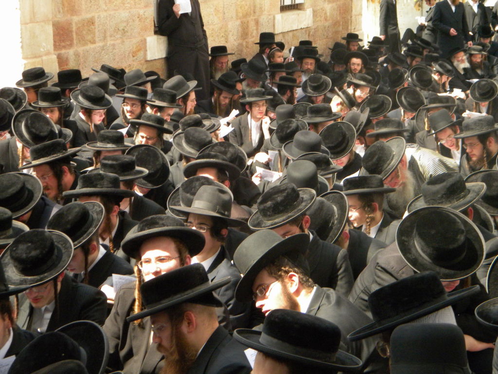 הגר"ח מחה ביפו, הגאב"ד קונן במאה שערים • מיוחד