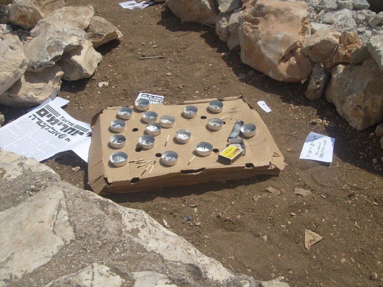 צפו בתמונות: הקיצונים קברו את ראש-הממשלה