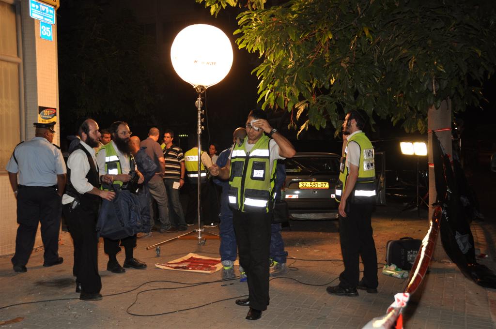 שני צעירים חרדים נהרגו אמש מיריות בתל-אביב