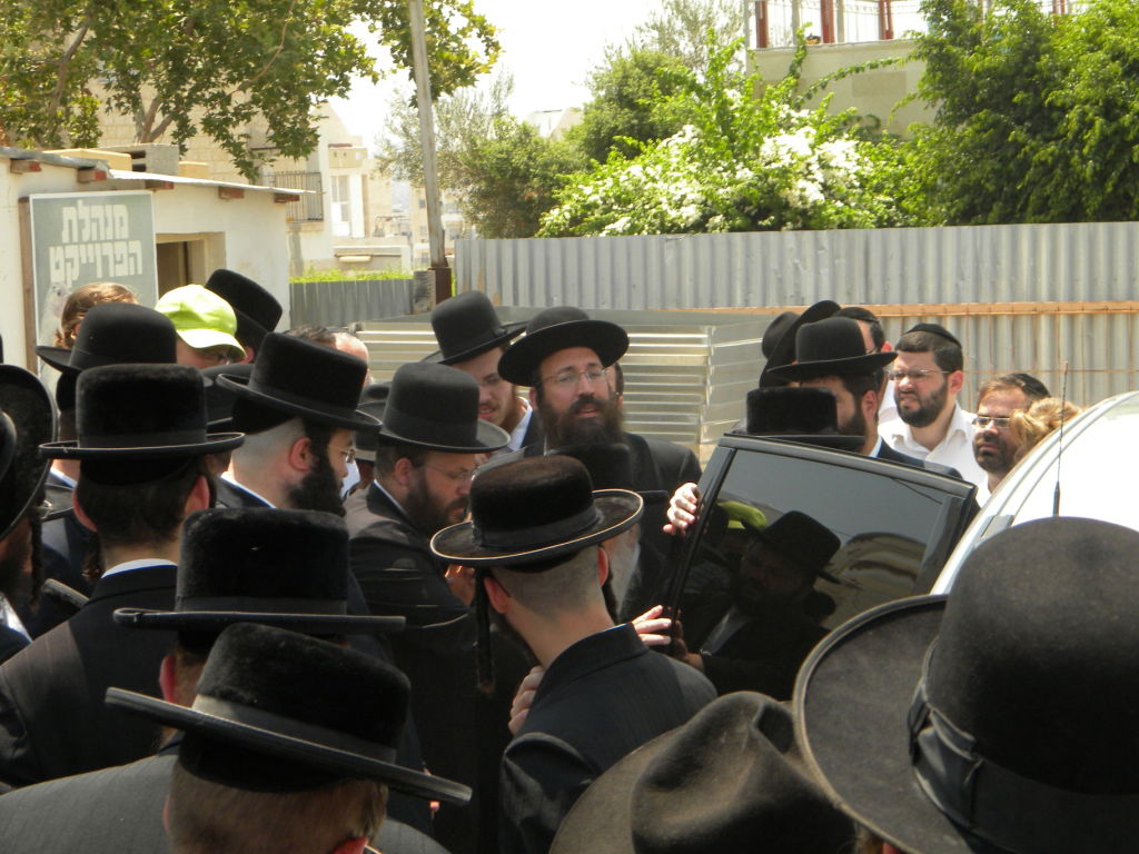 בעל ה"שבט הלוי" במעמד א"פ לביהכנ"ס "שבט הלוי"