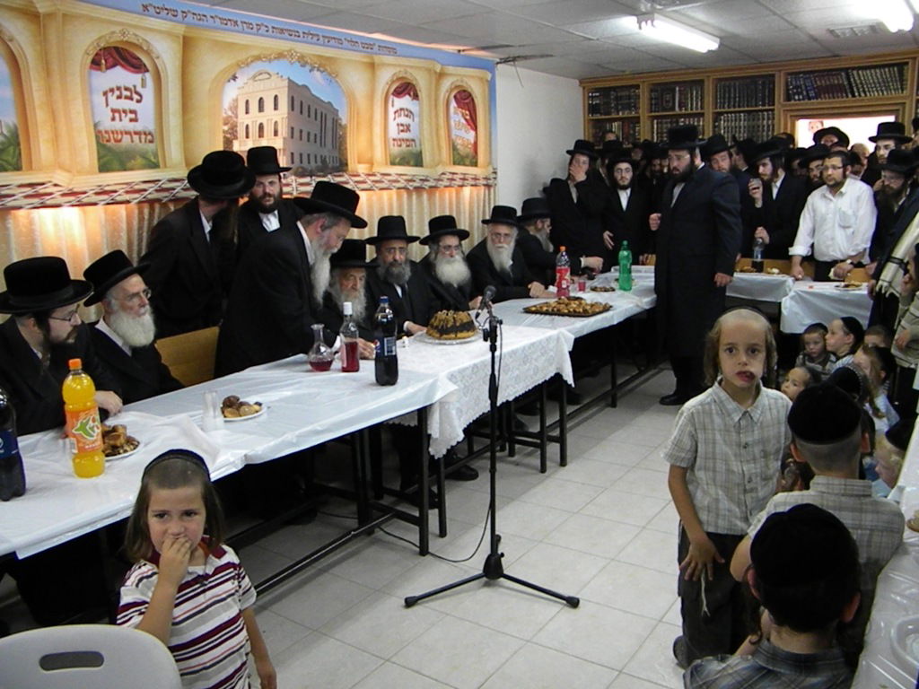 בעל ה"שבט הלוי" במעמד א"פ לביהכנ"ס "שבט הלוי"