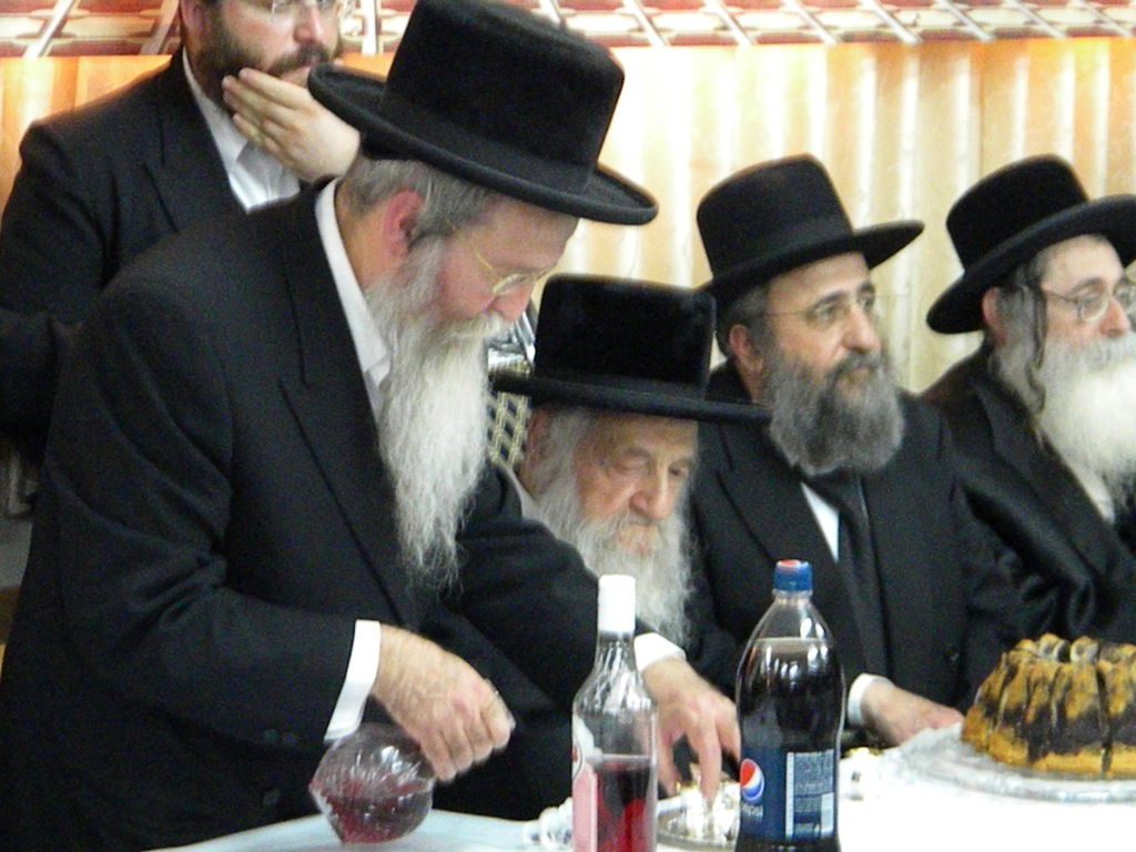 בעל ה"שבט הלוי" במעמד א"פ לביהכנ"ס "שבט הלוי"