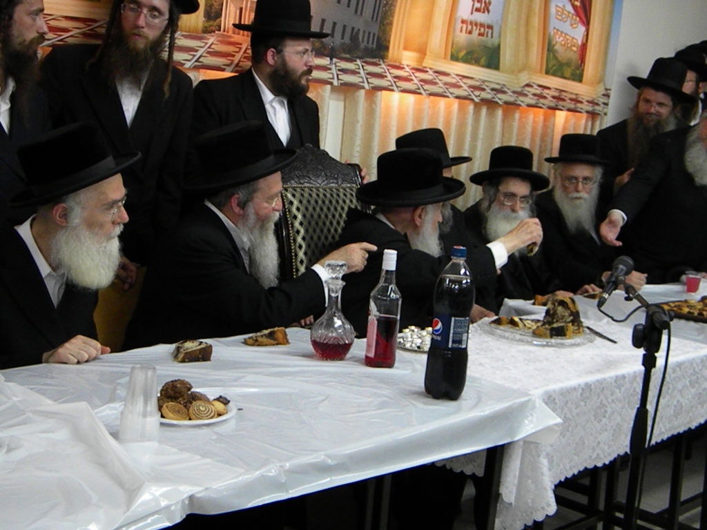 בעל ה"שבט הלוי" במעמד א"פ לביהכנ"ס "שבט הלוי"