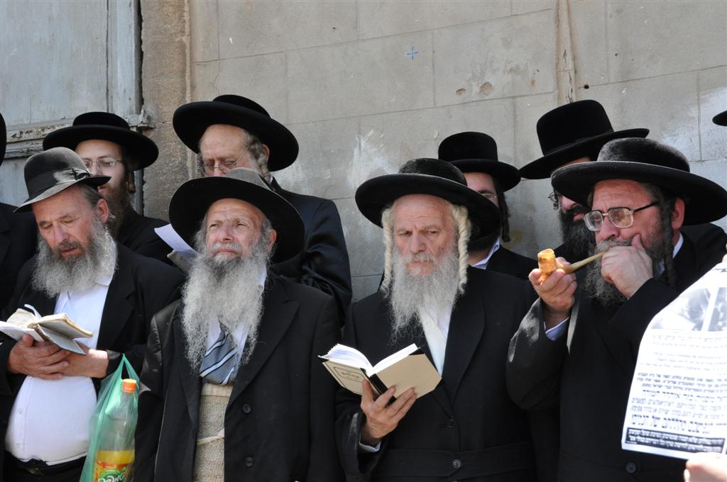 בתקיעת שופרות ובתפילה מיוחדת הוטלה קללה ביפו