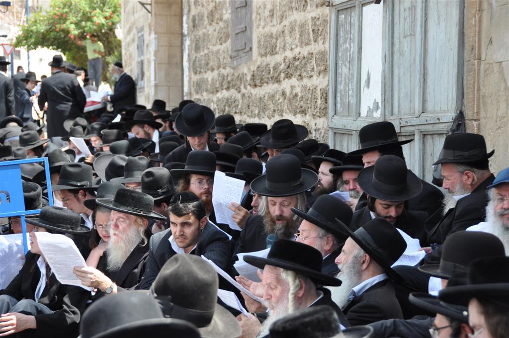 בתקיעת שופרות ובתפילה מיוחדת הוטלה קללה ביפו