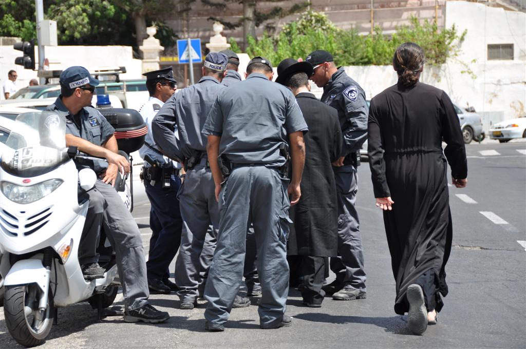 בתקיעת שופרות ובתפילה מיוחדת הוטלה קללה ביפו